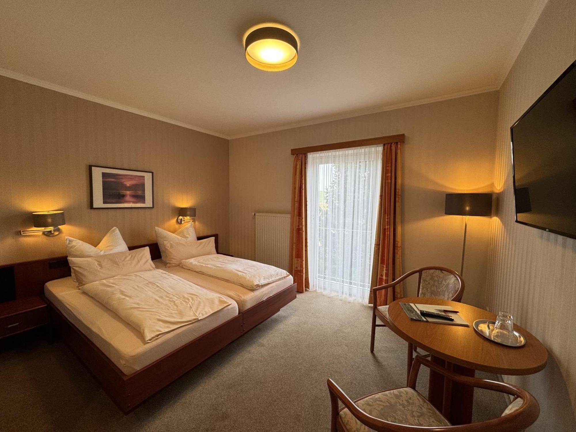 Berghotel Wilhelmsburg Bad Kosen Room photo